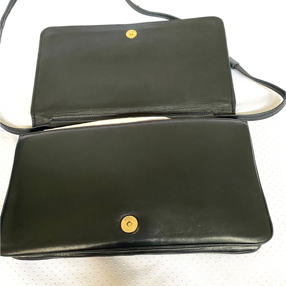 Bergdooff Goodman quilted flap bag(navy - Picture 6 of 15